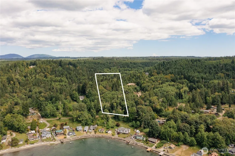 6 AC NW Seabeck Holly Road Seabeck, WA 98380