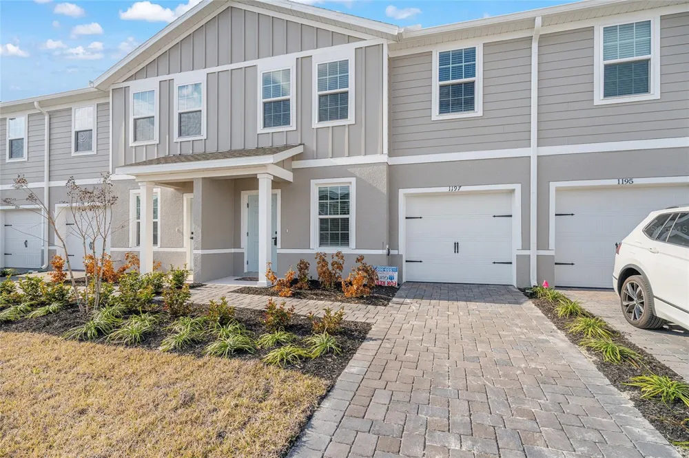 1197 PORT BLUE WAY Lady Lake, FL 32159