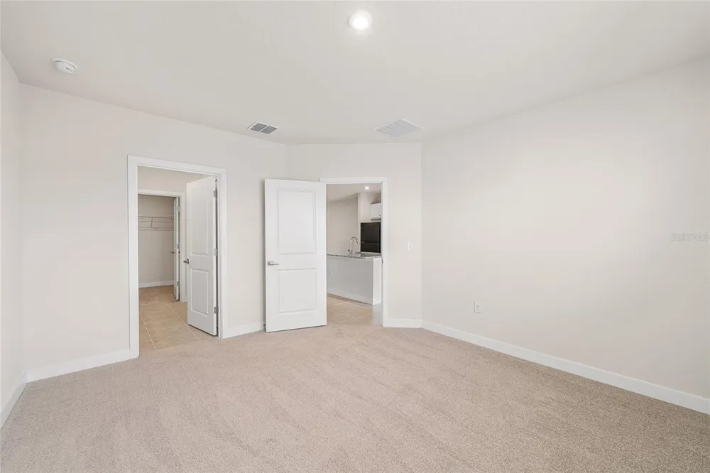 1197 PORT BLUE WAY Lady Lake, FL 32159