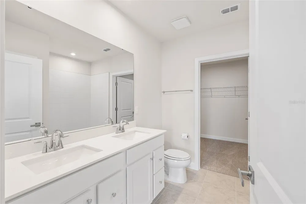 1197 PORT BLUE WAY Lady Lake, FL 32159