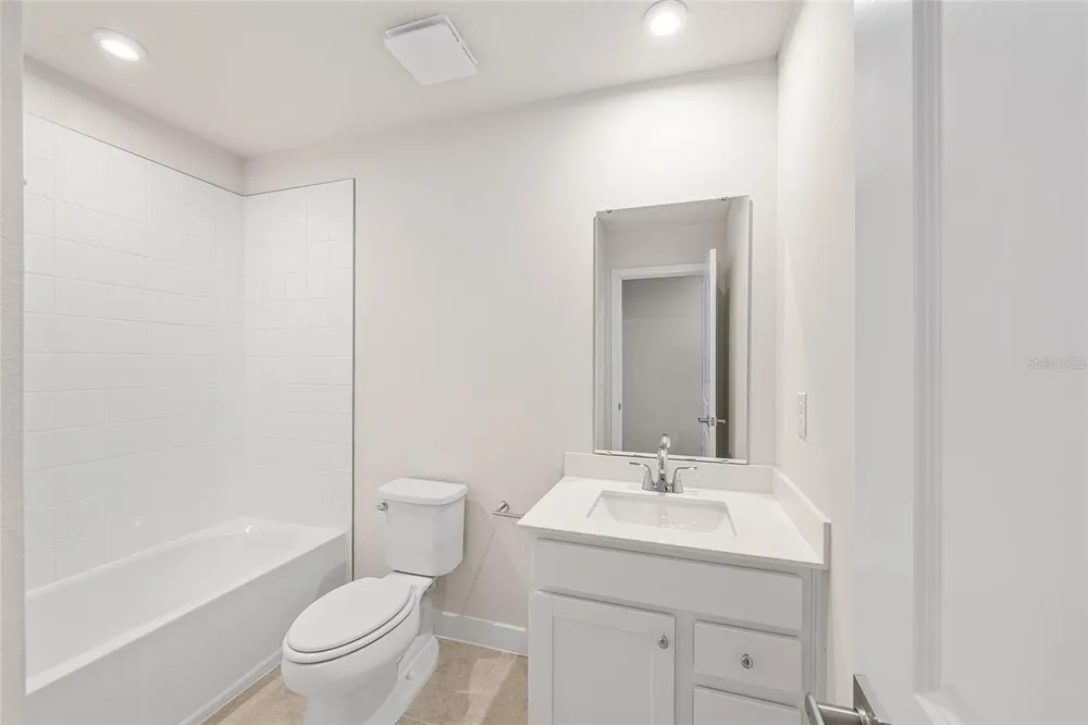 1197 PORT BLUE WAY Lady Lake, FL 32159