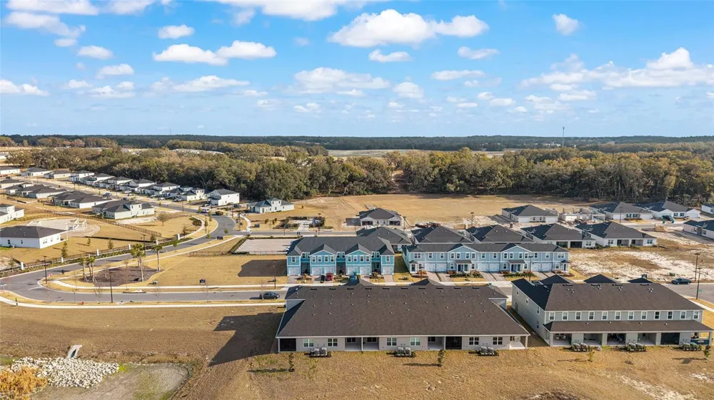 1197 PORT BLUE WAY Lady Lake, FL 32159