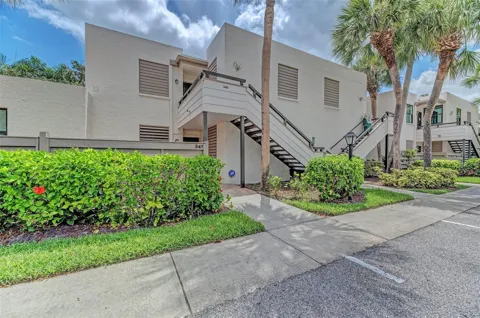 346 SPRINGDALE DRIVE W #346