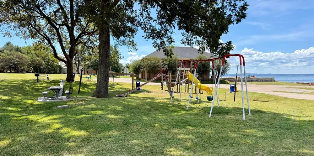 325 Carolcrest Lane #15 Livingston, TX 77351