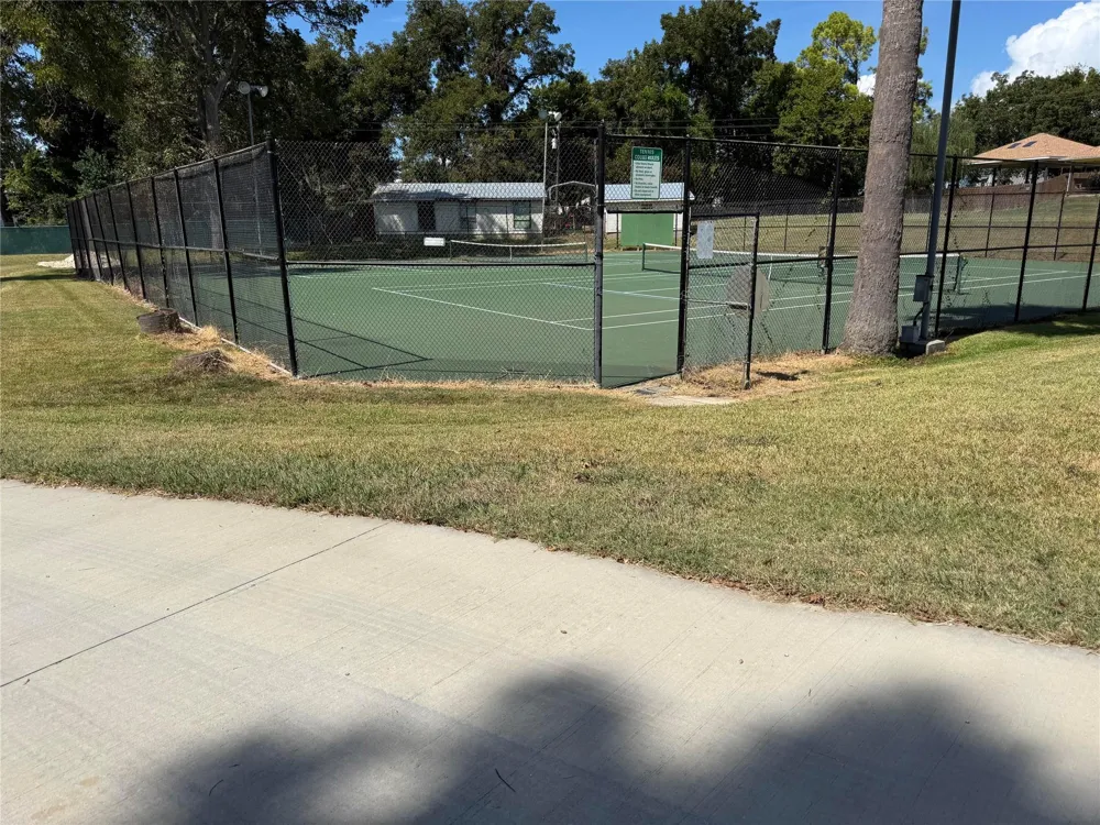 325 Carolcrest Lane #15 Livingston, TX 77351