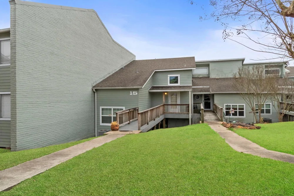 325 Carolcrest Lane #15 Livingston, TX 77351