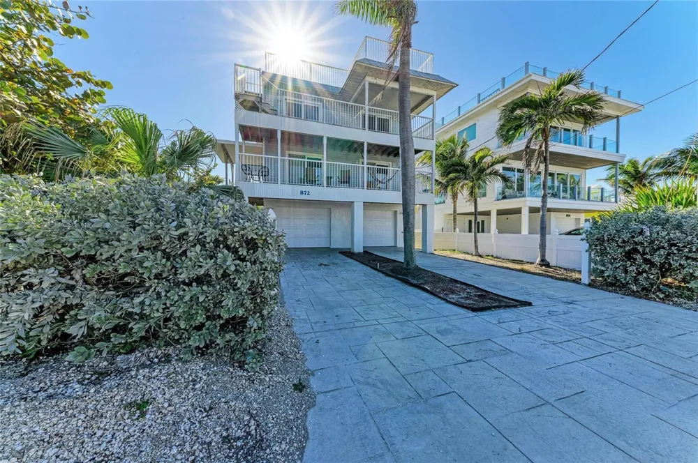 872 NORTH SHORE DRIVE Anna Maria, FL 34216