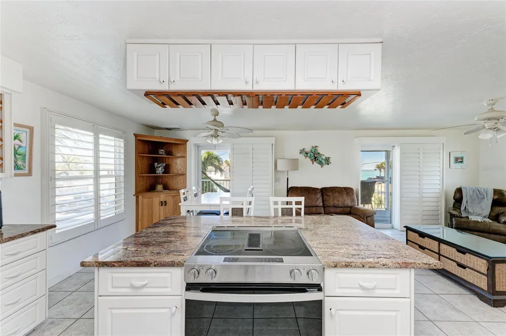 872 NORTH SHORE DRIVE Anna Maria, FL 34216
