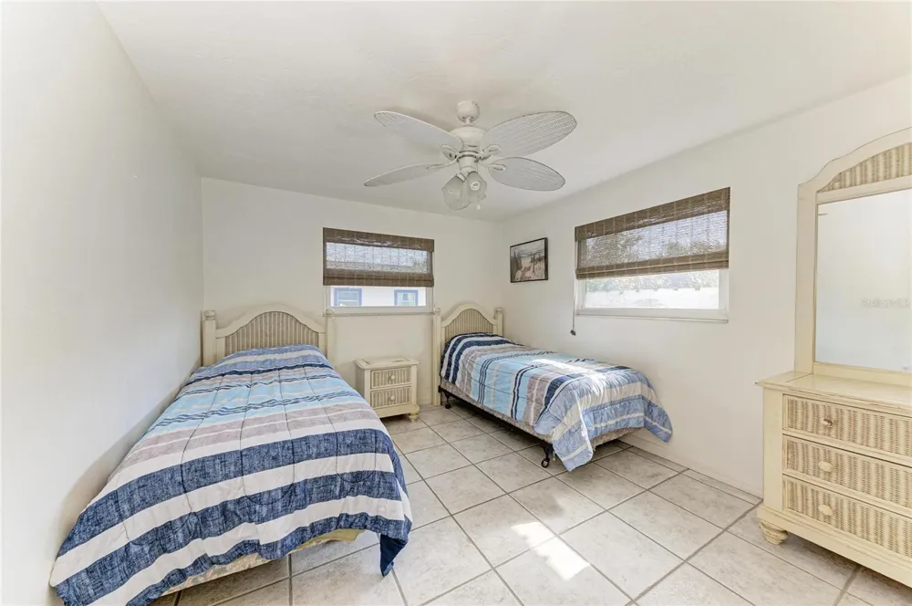 872 NORTH SHORE DRIVE Anna Maria, FL 34216