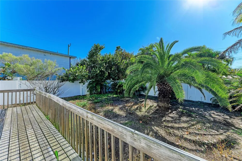 872 NORTH SHORE DRIVE Anna Maria, FL 34216