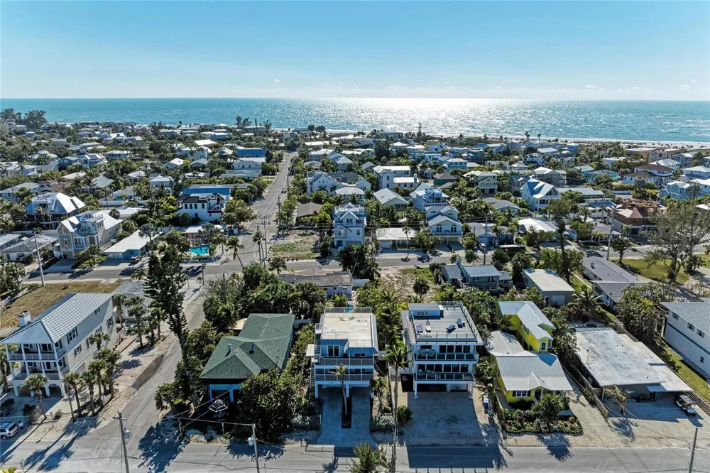 872 NORTH SHORE DRIVE Anna Maria, FL 34216