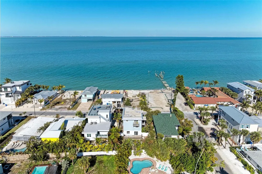 872 NORTH SHORE DRIVE Anna Maria, FL 34216