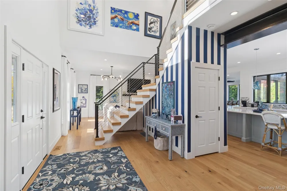 9 Debras Way Wainscott, NY 11975