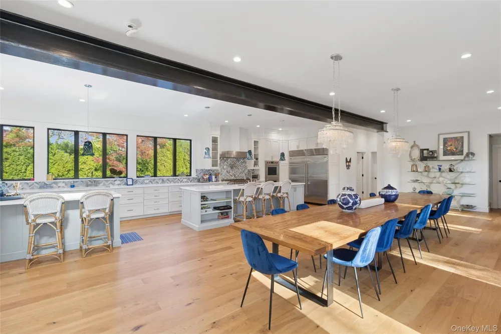 9 Debras Way Wainscott, NY 11975
