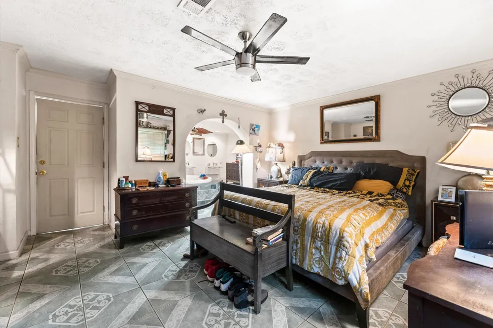 21207 Abbey Oak Circle Houston, TX 77073