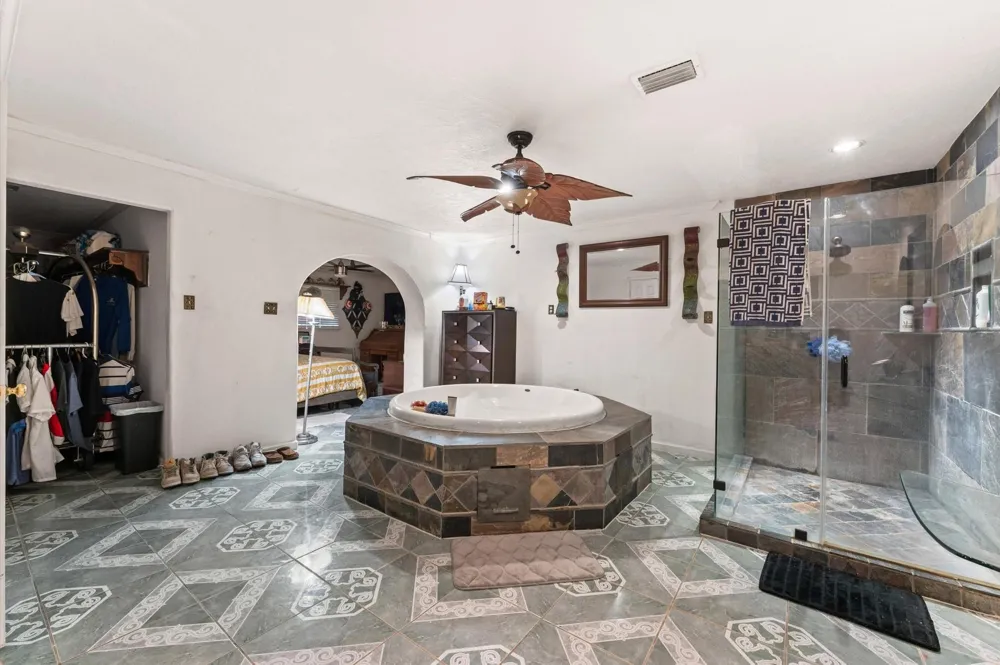 21207 Abbey Oak Circle Houston, TX 77073