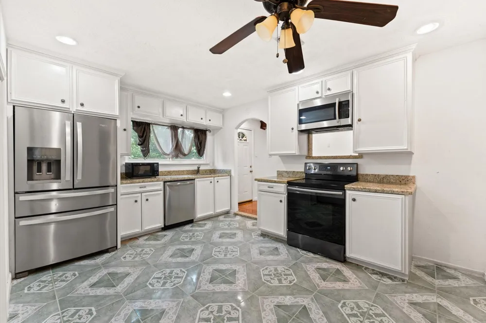 21207 Abbey Oak Circle Houston, TX 77073