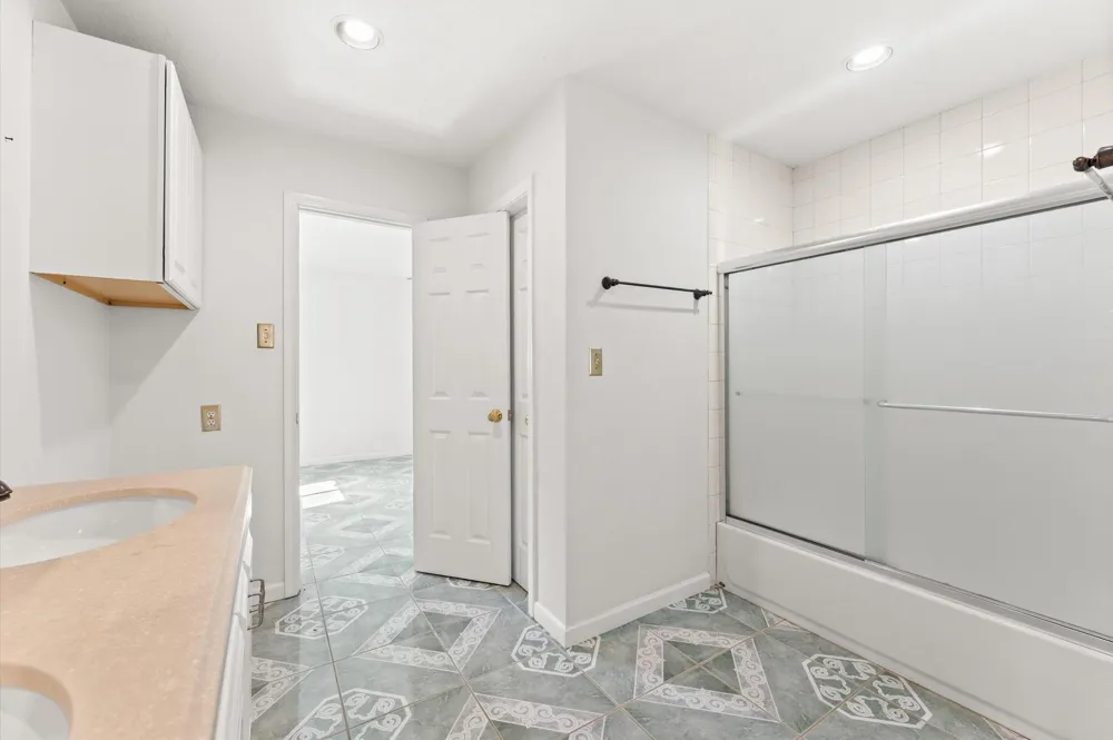 21207 Abbey Oak Circle Houston, TX 77073