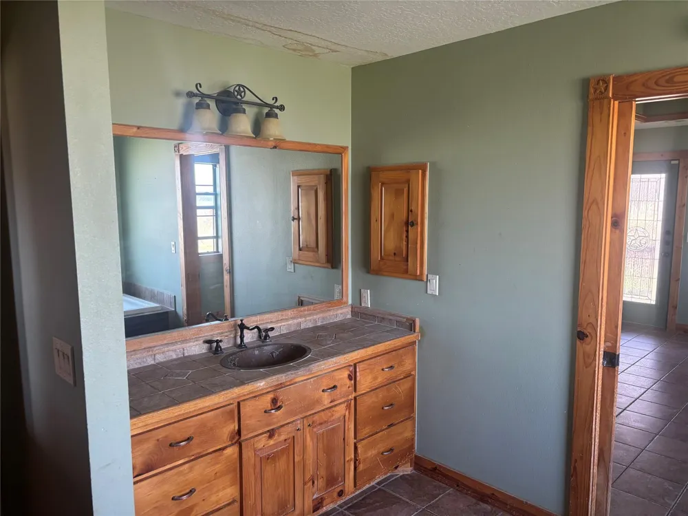1706 Goodson Loop Pinehurst, TX 77362