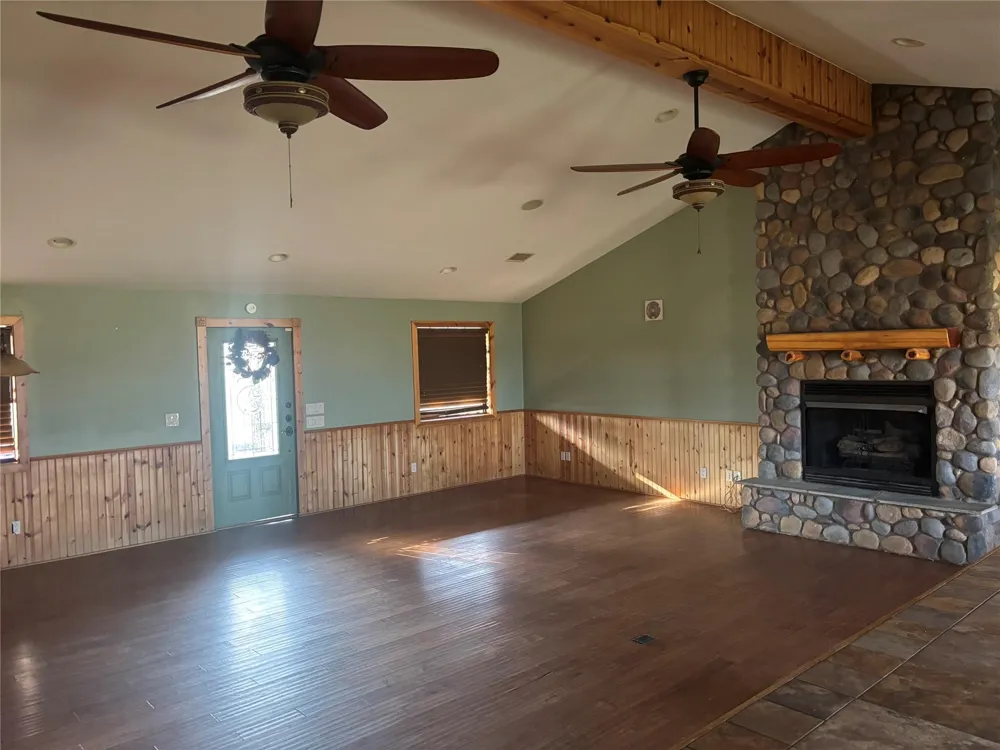 1706 Goodson Loop Pinehurst, TX 77362