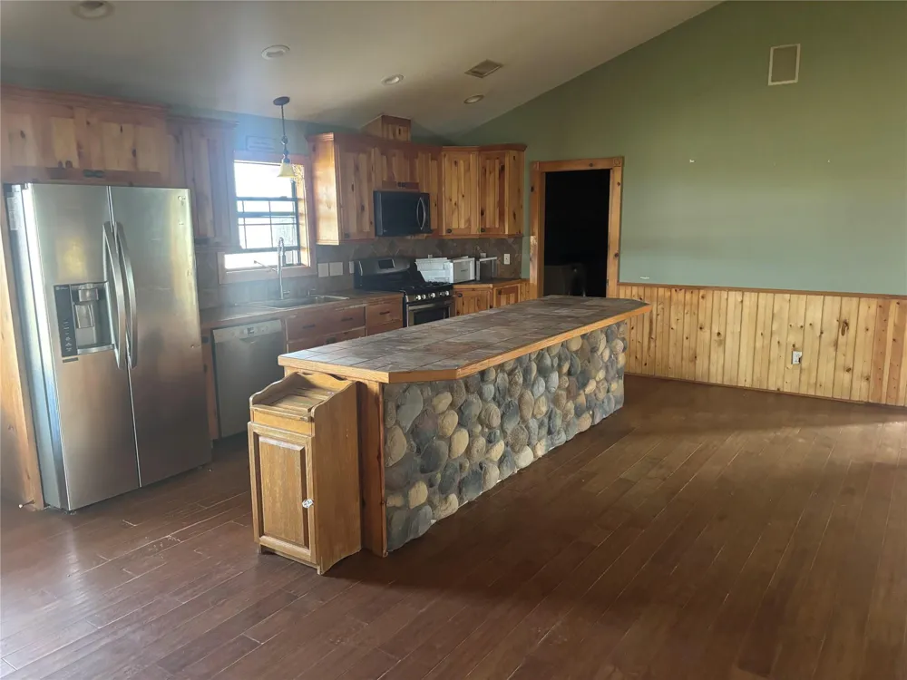 1706 Goodson Loop Pinehurst, TX 77362