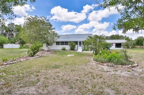 610 LYLE PARKWAY