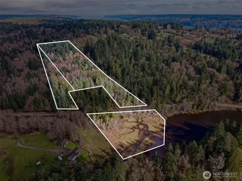 13 xxx Olalla Valley Road SE