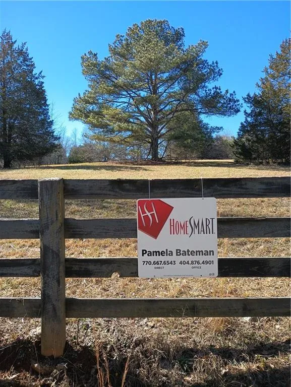 810 Nix Road Milton, GA 30004