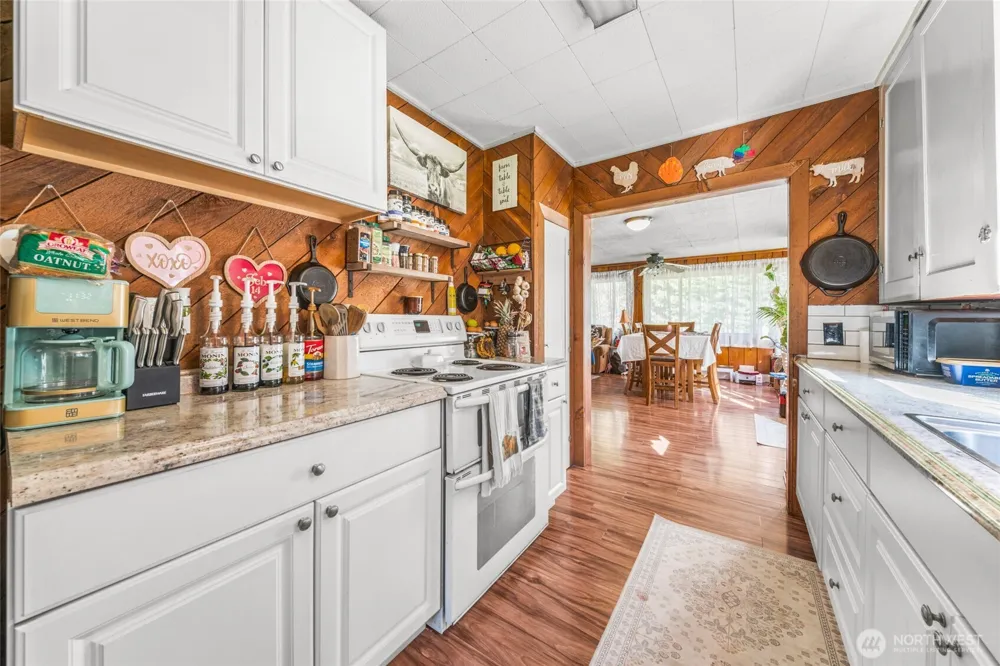 340 Arrowhead Road Ariel, WA 98603