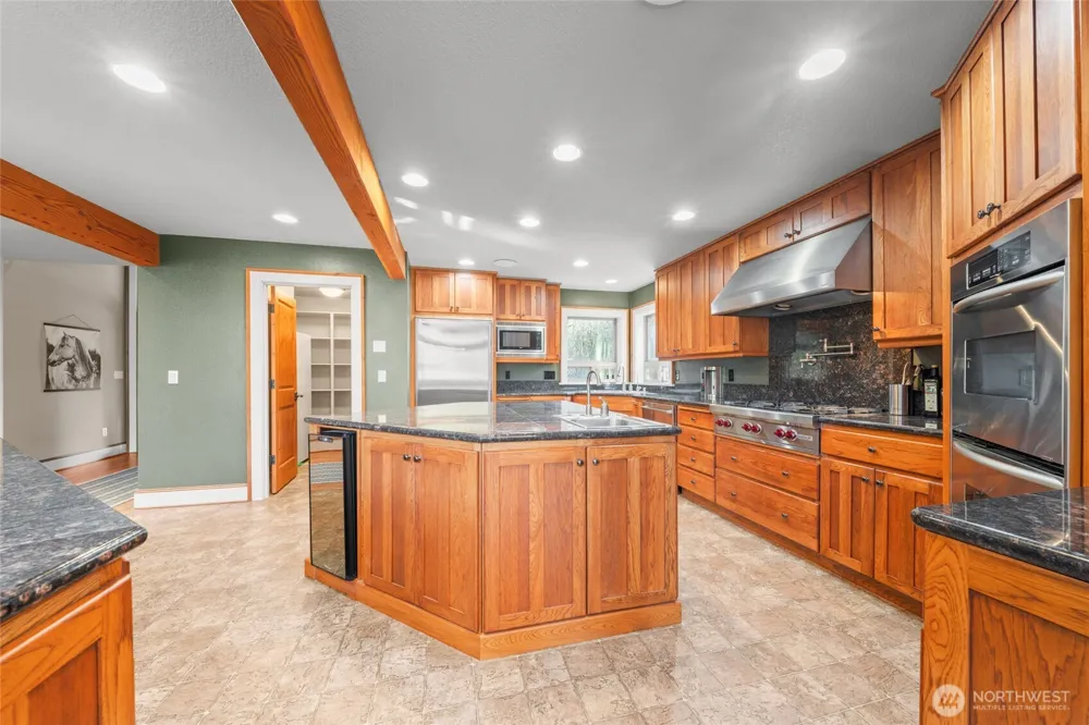 340 Arrowhead Road Ariel, WA 98603
