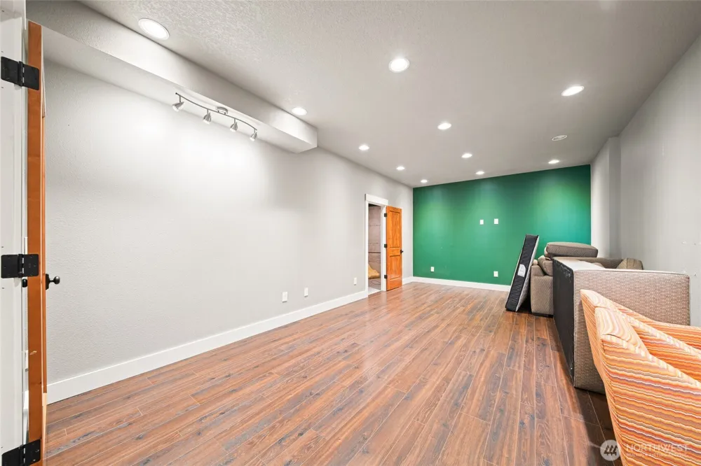 340 Arrowhead Road Ariel, WA 98603