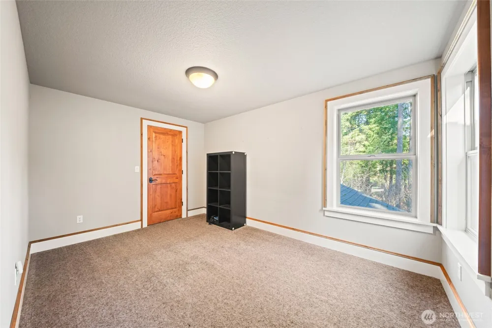 340 Arrowhead Road Ariel, WA 98603