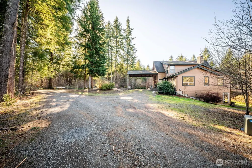 340 Arrowhead Road Ariel, WA 98603