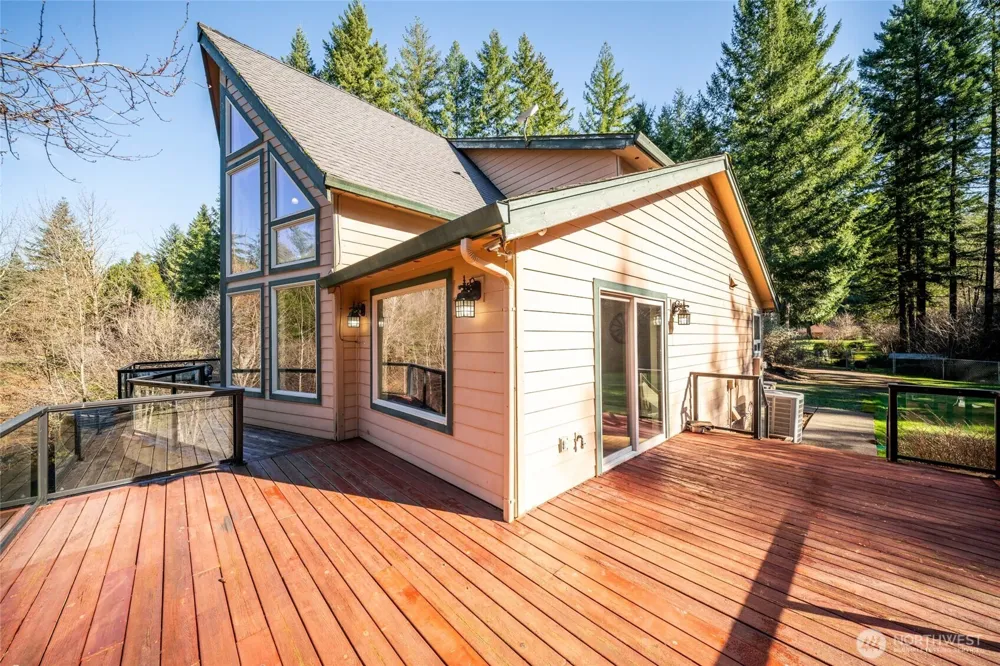 340 Arrowhead Road Ariel, WA 98603
