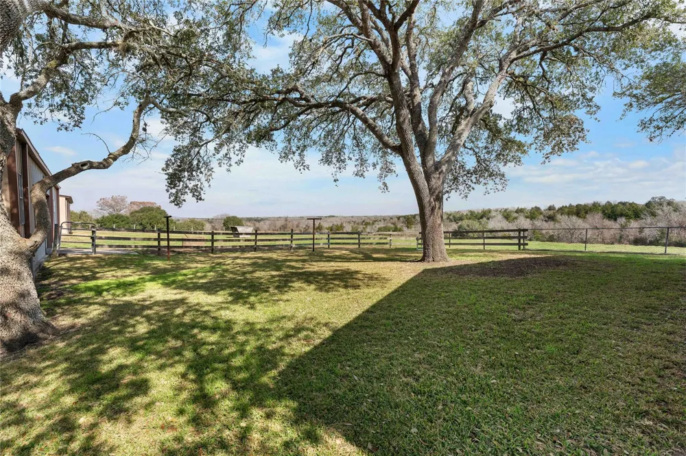 3120 Us Highway 77-A S Hallettsville, TX 77964
