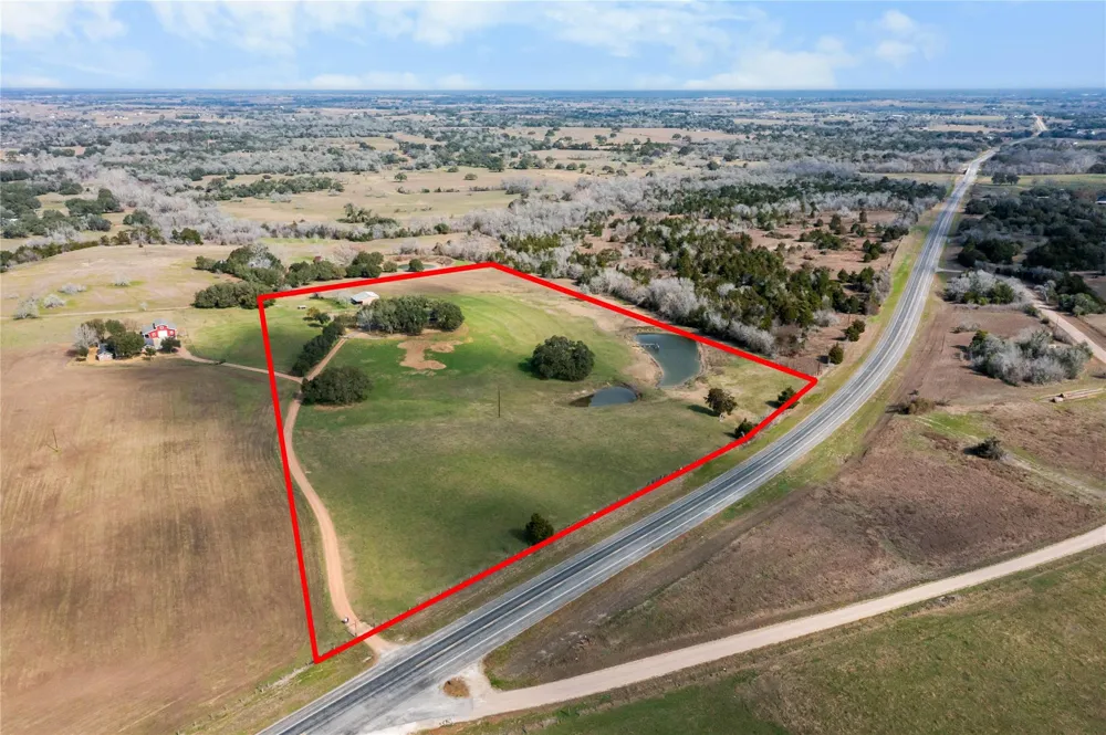 3120 Us Highway 77-A S Hallettsville, TX 77964
