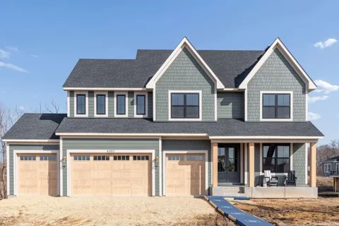 6302 Poplar Lane