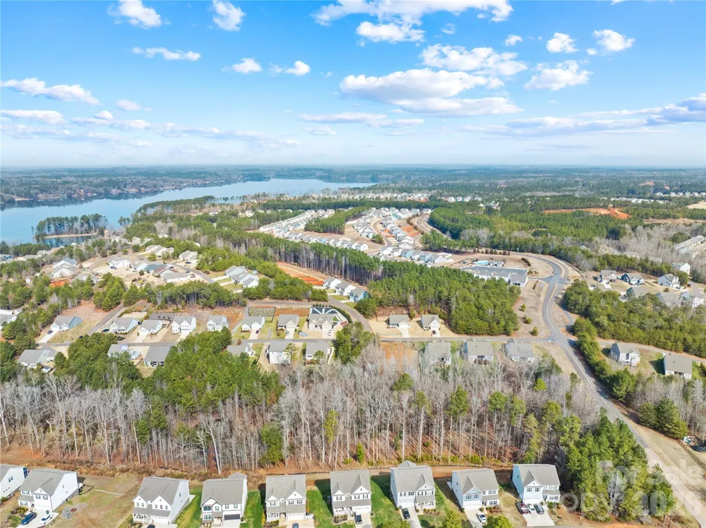 10129 Lakeshore Drive Lancaster, SC 29720