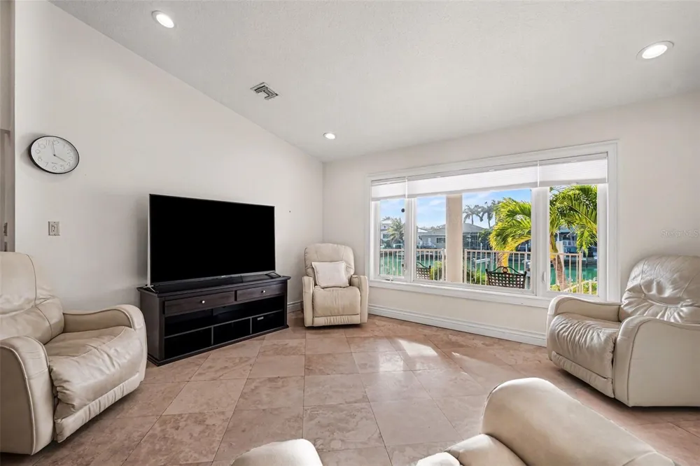 840 3RD AVENUE S Tierra Verde, FL 33715