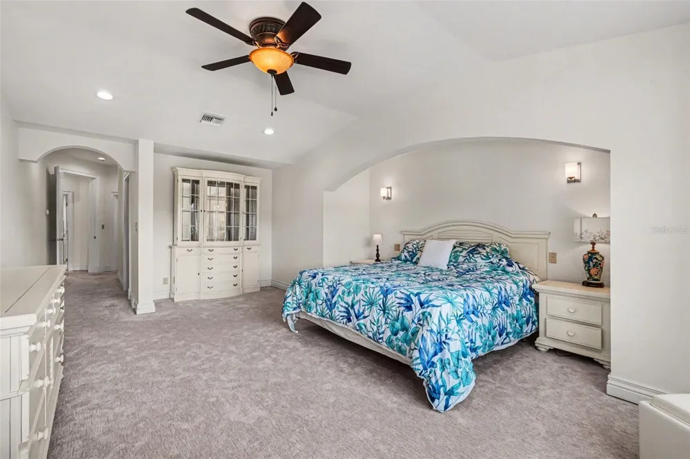 840 3RD AVENUE S Tierra Verde, FL 33715