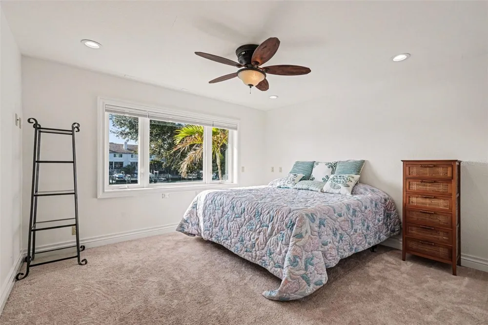 840 3RD AVENUE S Tierra Verde, FL 33715