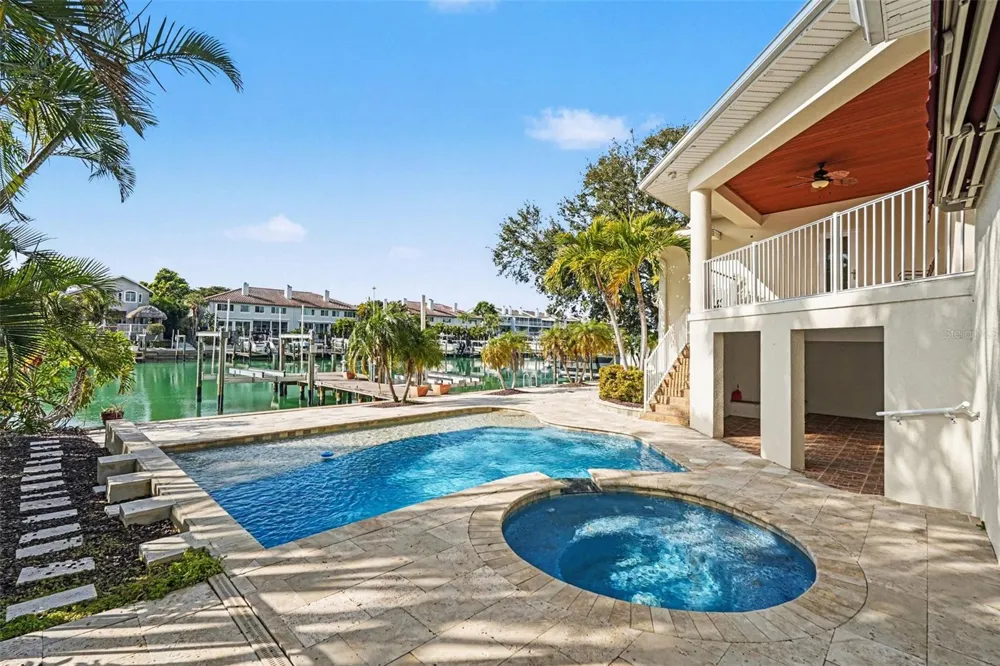 840 3RD AVENUE S Tierra Verde, FL 33715