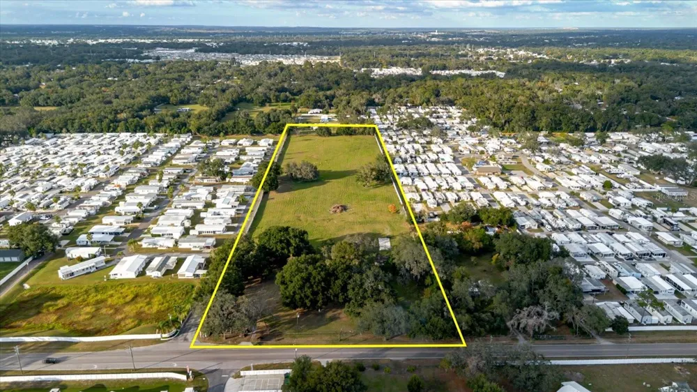 37435 CHANCEY ROAD Zephyrhills, FL 33541