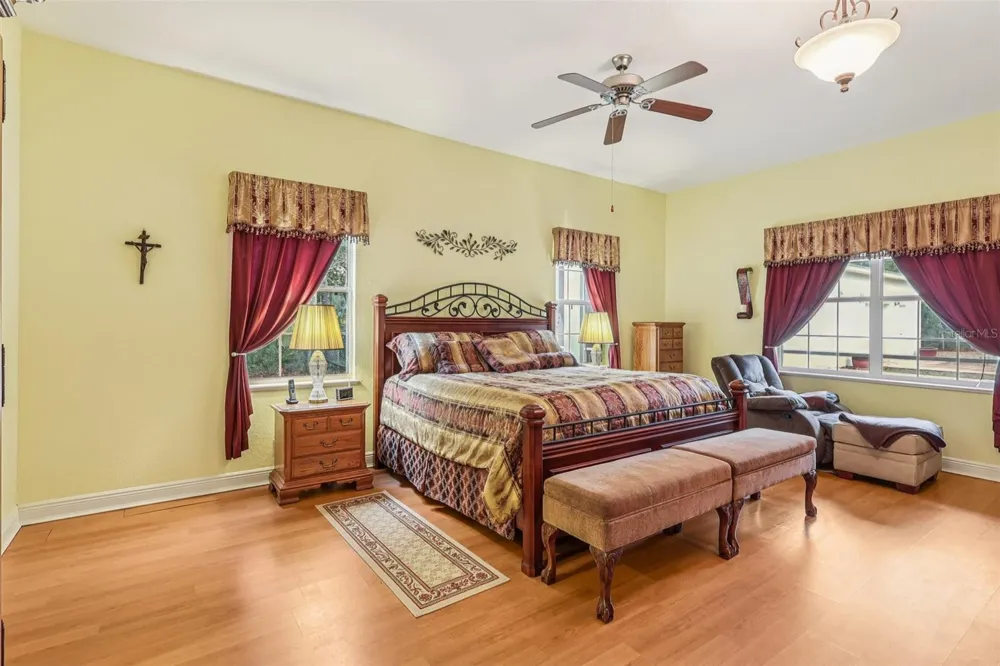 30342 VITEX AVENUE Eustis, FL 32736