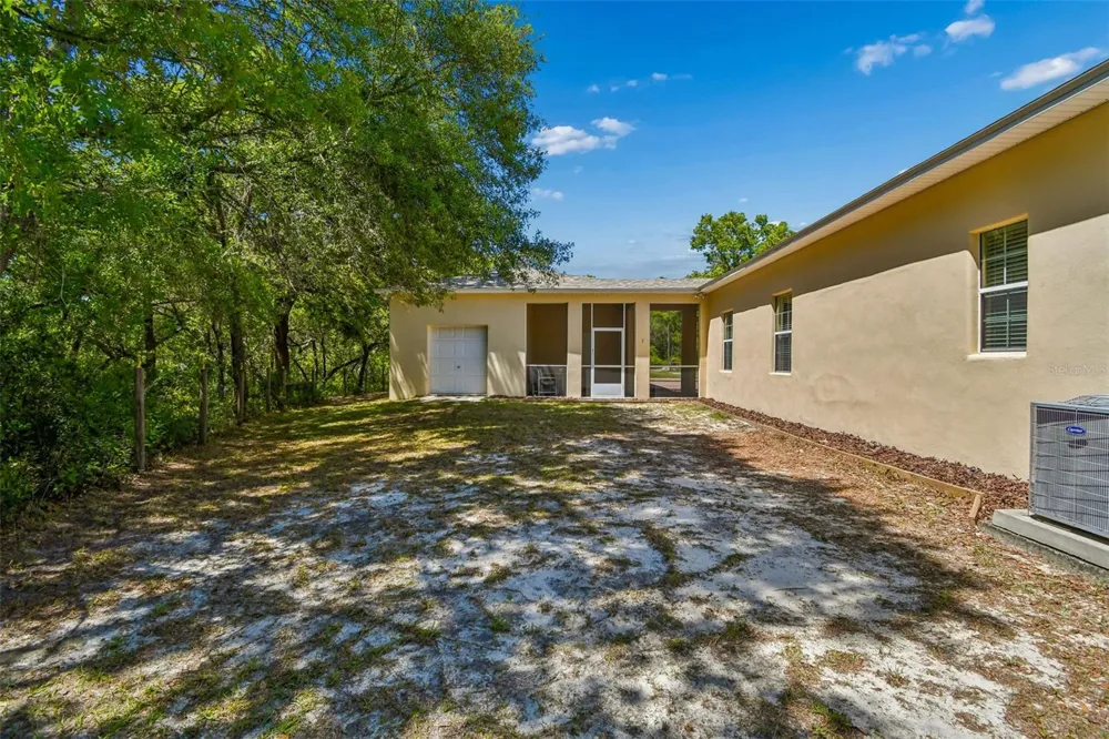 30342 VITEX AVENUE Eustis, FL 32736