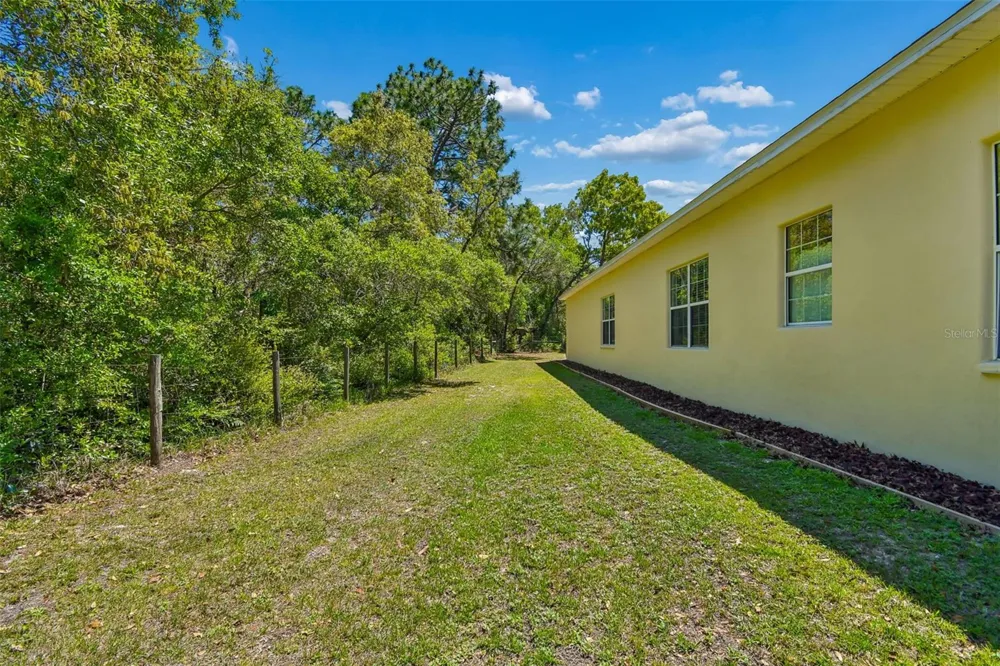 30342 VITEX AVENUE Eustis, FL 32736