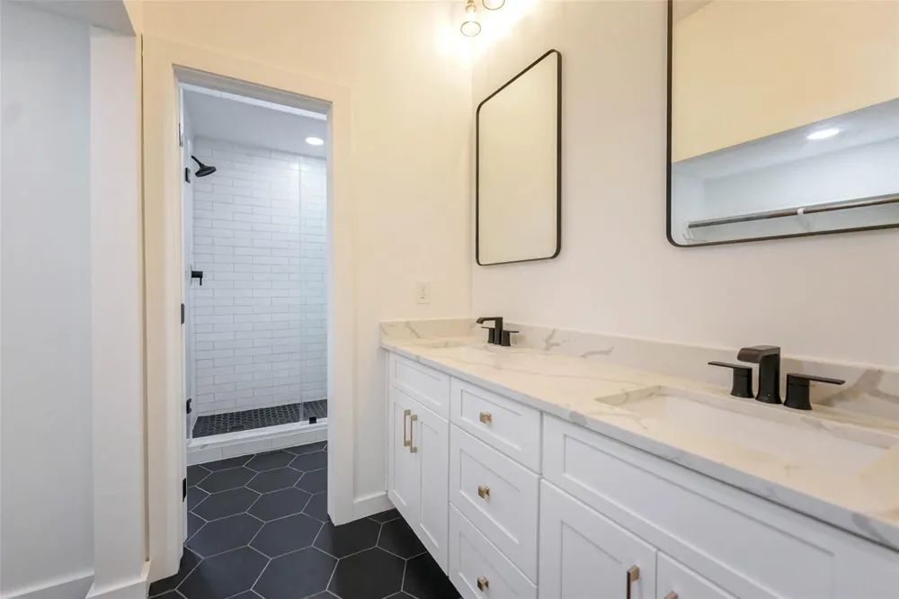 10118 Briar Rose Drive Houston, TX 77042