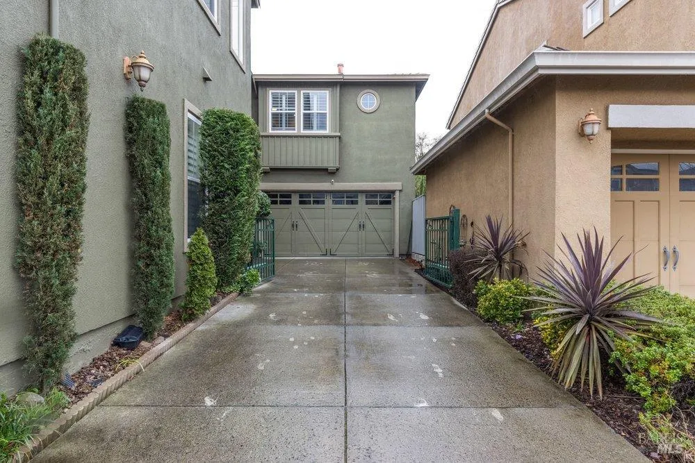 9102 Cambridge Circle Vallejo, CA 94591