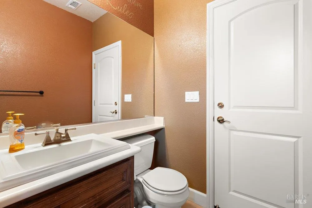 9102 Cambridge Circle Vallejo, CA 94591