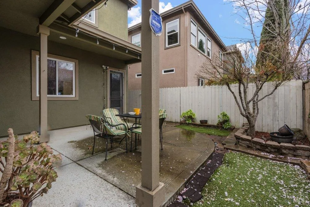 9102 Cambridge Circle Vallejo, CA 94591